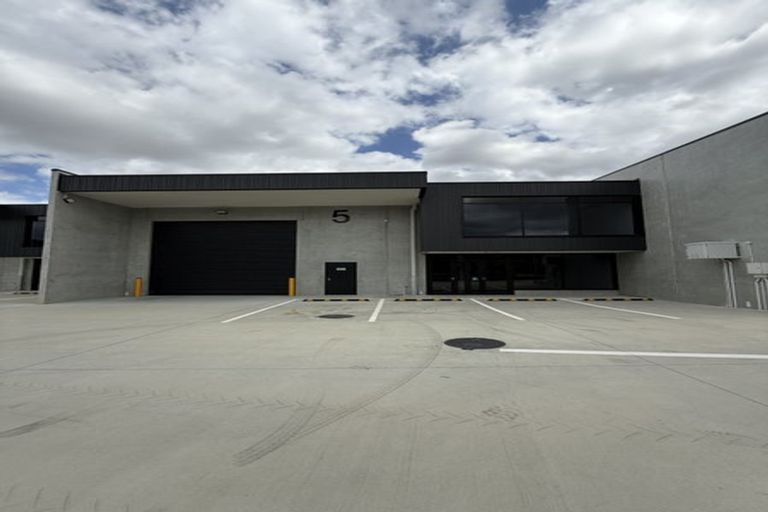 Photo of property in 1/42 Wellesley Road, Mangere Bridge, Auckland, 2022