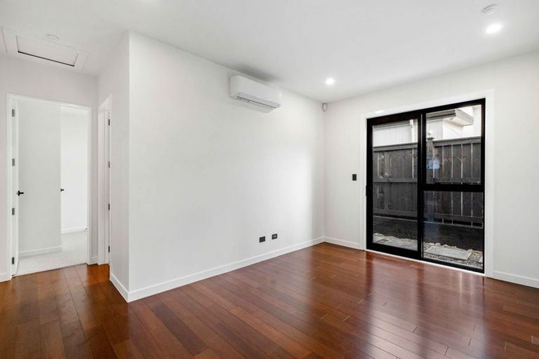 Photo of property in 29 Cara Avenue, Kumeu, 0810