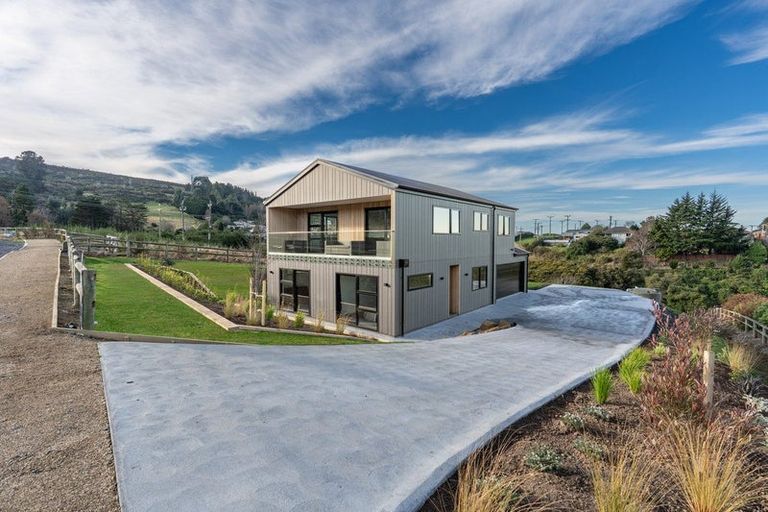Photo of property in 22 Macleod Avenue, Halfway Bush, Dunedin, 9010