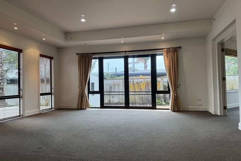 Photo of property in 1 Washington Place, Havelock North, 4130