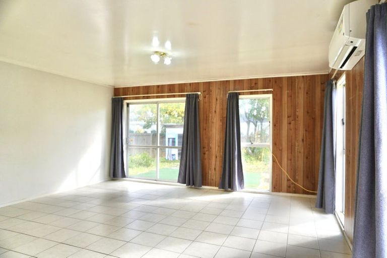 Photo of property in 10 Lynley Place, Pakuranga Heights, Auckland, 2010