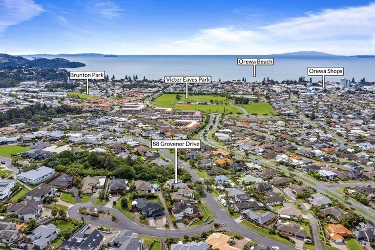 Photo of property in 88 Grovenor Drive, Orewa, 0931