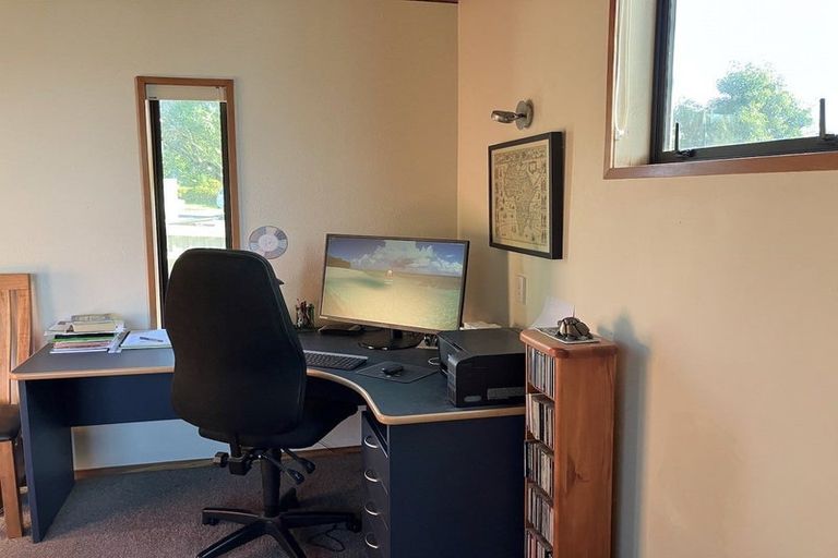 Photo of property in 13 Pamir Place, Welcome Bay, Tauranga, 3112