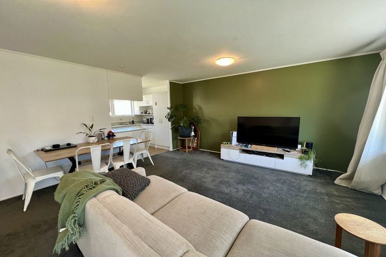 Photo of property in 2/179 Victoria Road, Devonport, Auckland, 0624
