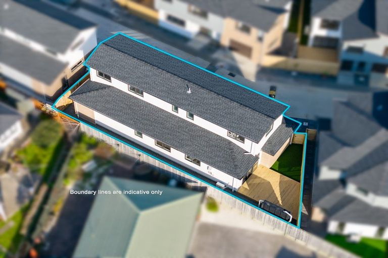 Photo of property in 18b Mackenzie Street, Te Atatu South, Auckland, 0610