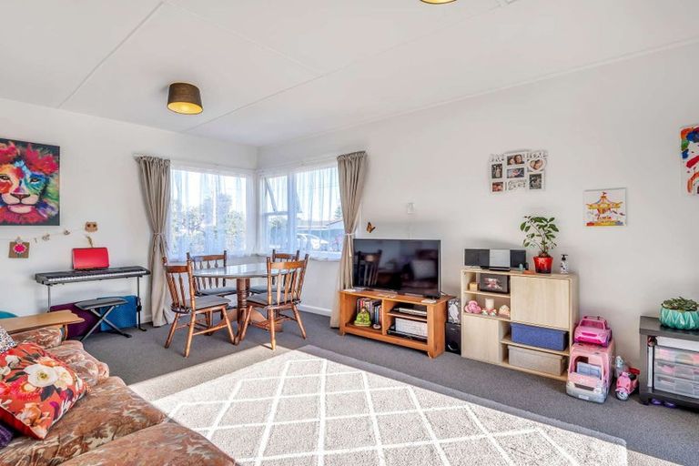 Photo of property in 20 Miro Street, Castlecliff, Whanganui, 4501