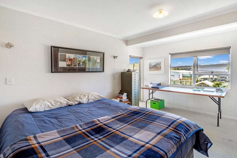 Photo of property in 14 Manga-pirau Street, Waikawa Beach, Manakau, 5573