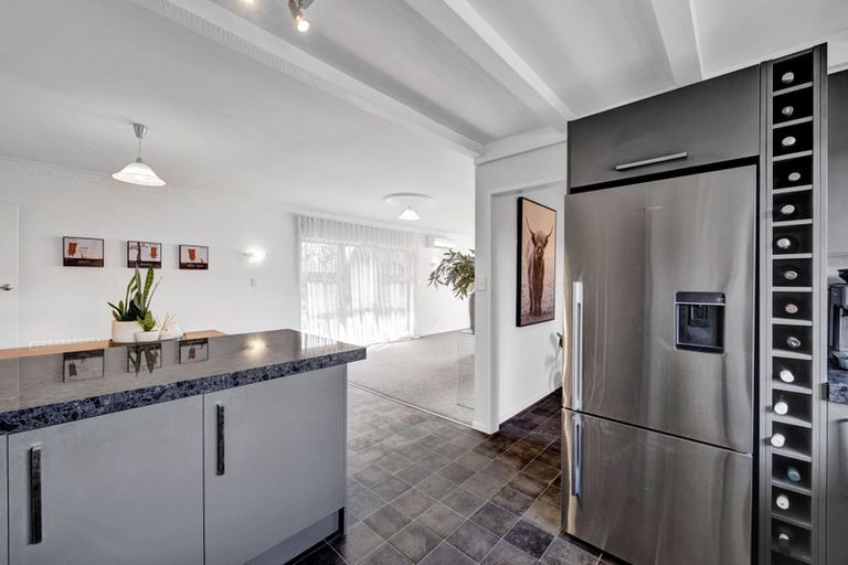 Photo of property in 7 Matai Place, Hawera, 4610