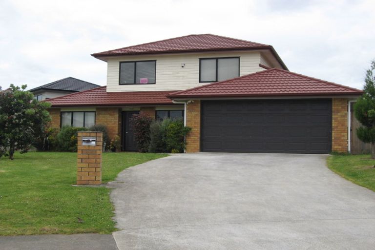 Photo of property in 17 Secoia Crescent, Mangere, Auckland, 2022