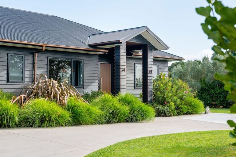 Photo of property in 9 Hall Road, Peacocke, Hamilton, 3282