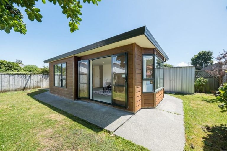 Photo of property in 942 High Street, Avalon, Lower Hutt, 5011