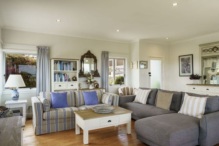 Photo of property in 25 Simla Terrace, Hospital Hill, Napier, 4110