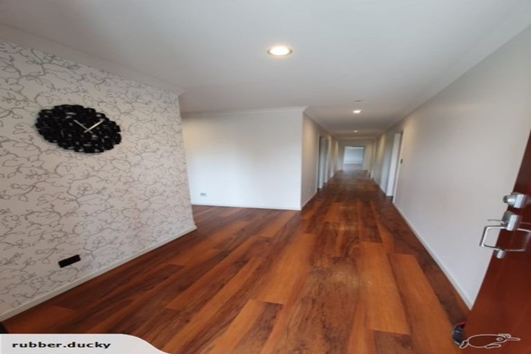 Photo of property in 381 Tararua Road, Levin, 5571