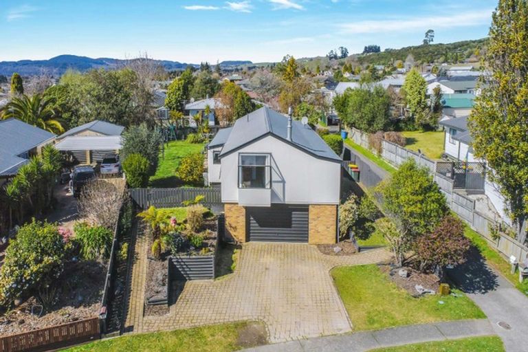 Photo of property in 31 Blomfield Street, Pukehangi, Rotorua, 3015