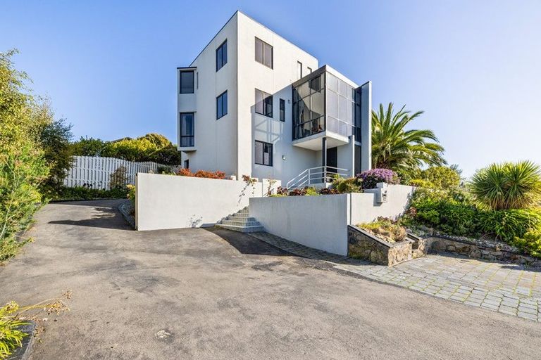 Photo of property in 72 Glenstrae Road, Redcliffs, Christchurch, 8081
