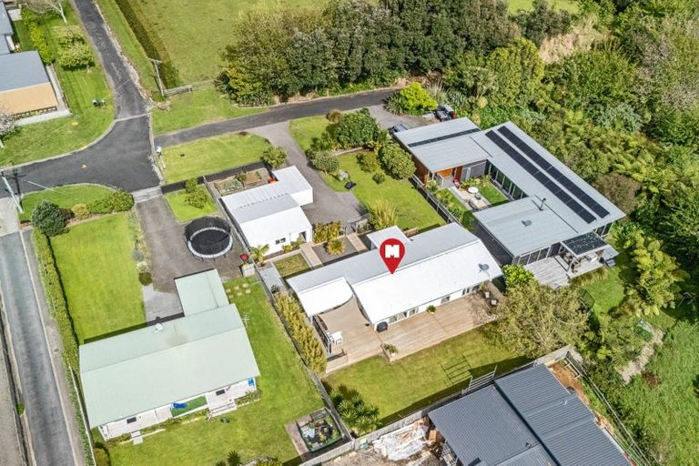 Photo of property in 46 Donnelly Street, Oakura, 4314