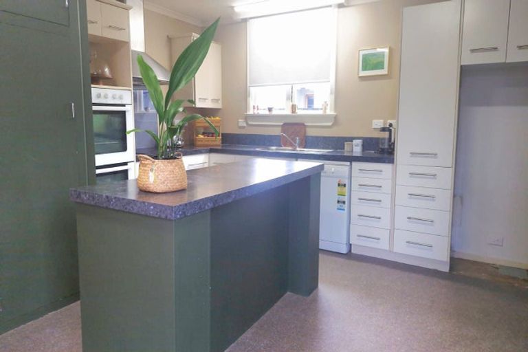 Photo of property in 42 Joseph Street, Waverley, Invercargill, 9810