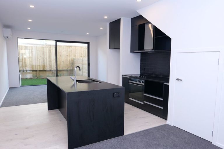 Photo of property in 2 Kamahi Place, Paraparaumu, 5032