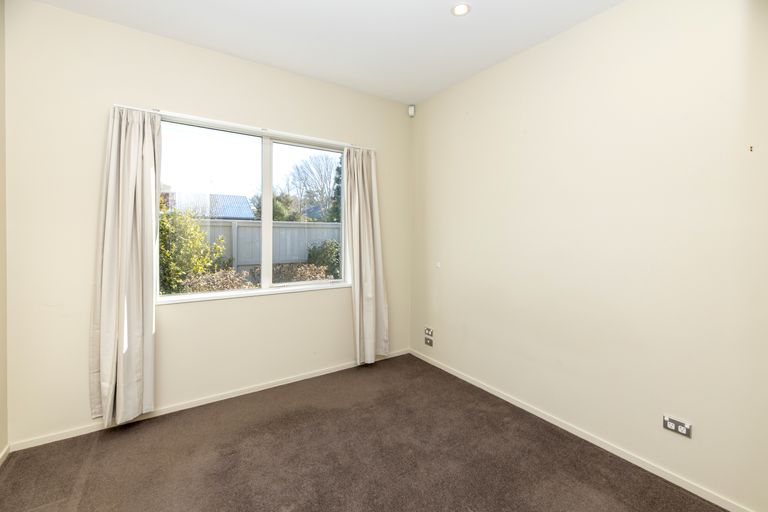 Photo of property in 1/6 Kauri Street, Riccarton, Christchurch, 8041