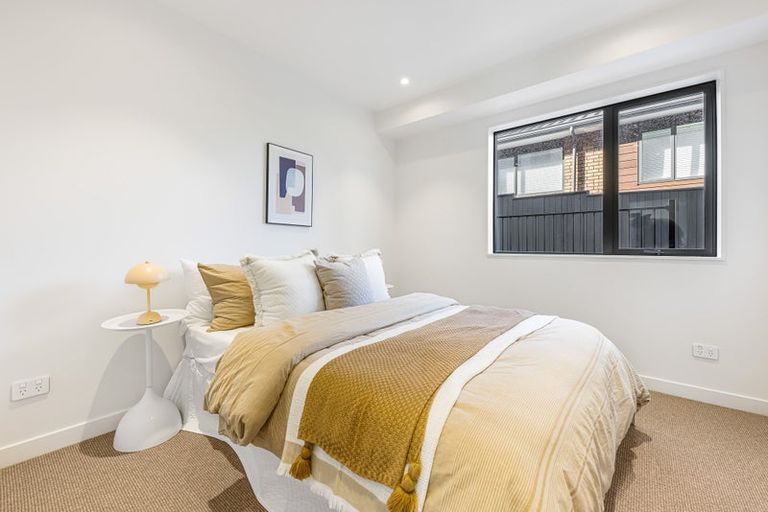 Photo of property in 12c Kowhai Road, Campbells Bay, Auckland, 0630