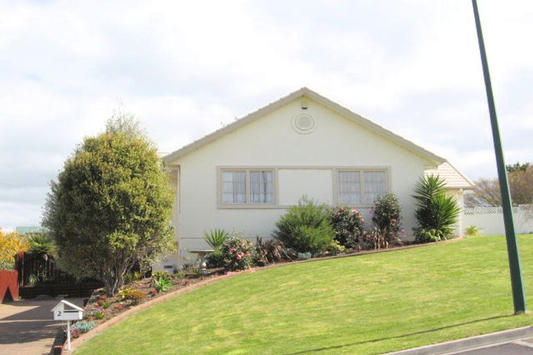 Photo of property in 2 Guildford Place, Bethlehem, Tauranga, 3110
