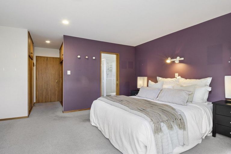 Photo of property in 10a Nikau Place, Riccarton, Christchurch, 8011