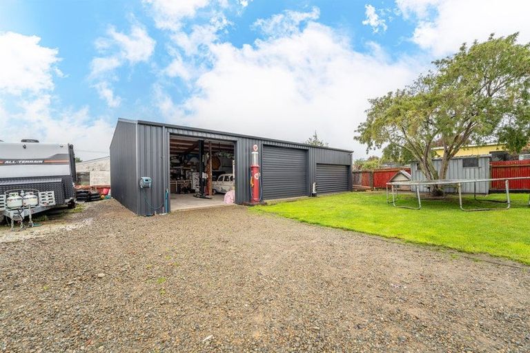 Photo of property in 21 Weston Road, Holmes Hill, Oamaru, 9401