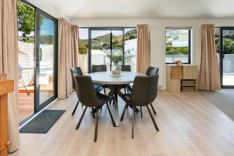 Photo of property in 173a Severn Street, Island Bay, Wellington, 6023