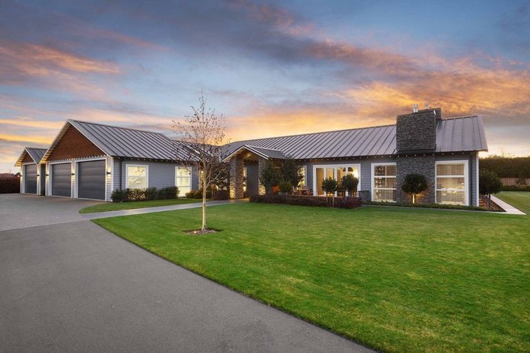 Photo of property in 25 Hawthornden Road, Avonhead, Christchurch, 8042