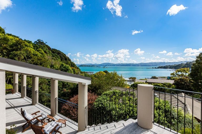 Photo of property in 52 Walter Road, Lowry Bay, Lower Hutt, 5013