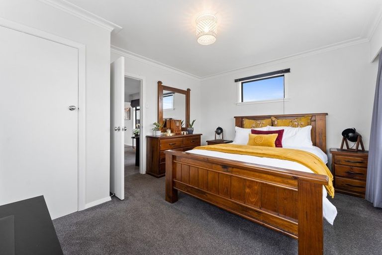 Photo of property in 138 Miranda Street, Stratford, 4332