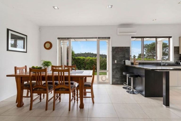 Photo of property in 140 Gills Road, Albany Heights, Auckland, 0632