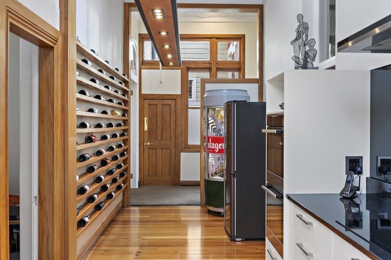 Photo of property in 193 East Street, Greytown, 5712