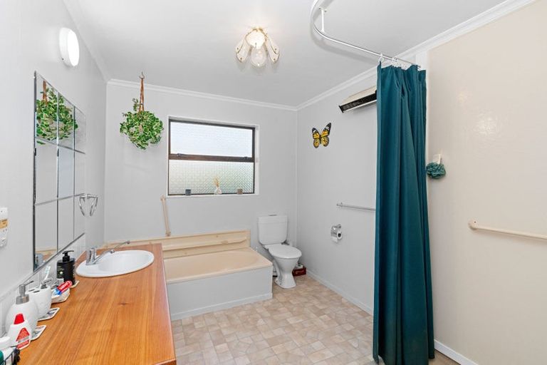 Photo of property in 8 Rimu Street, Levin, 5510
