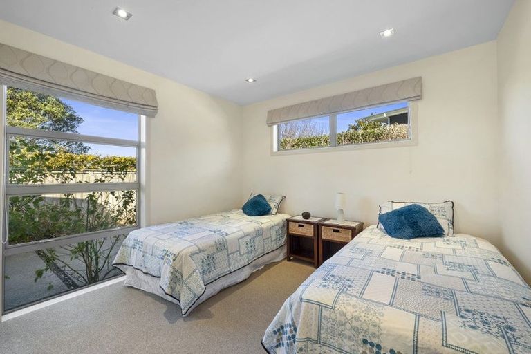 Photo of property in 4 St Andrews Parkway, Waiwhakaiho, New Plymouth, 4312