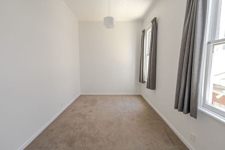 Photo of property in 26 Adams Terrace, Aro Valley, Wellington, 6021