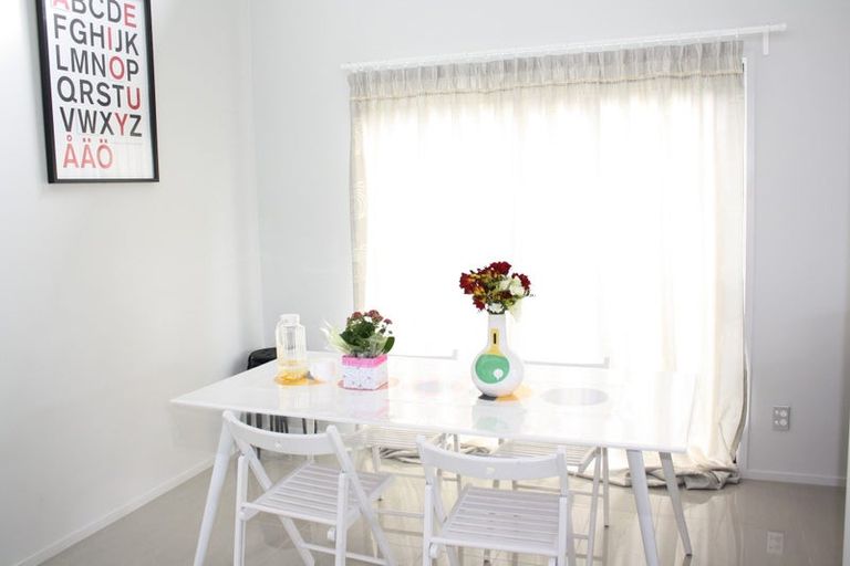 Photo of property in 6 Lane Cameron Place, Flat Bush, Auckland, 2019