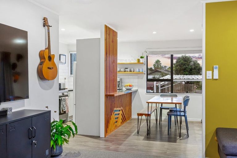Photo of property in 239 Waitemata Drive, Ranui, Auckland, 0612