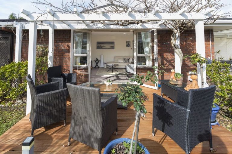 Photo of property in 7b Nukumea Common, Orewa, 0931