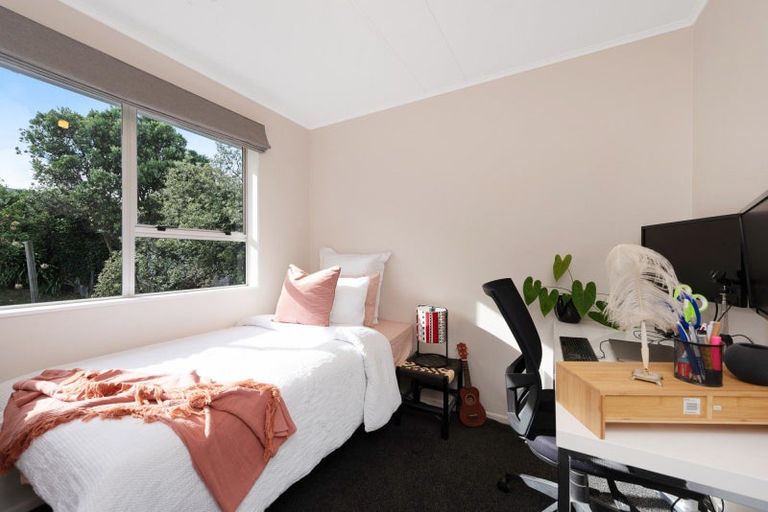 Photo of property in 6 Orchy Crescent, Southgate, Wellington, 6023