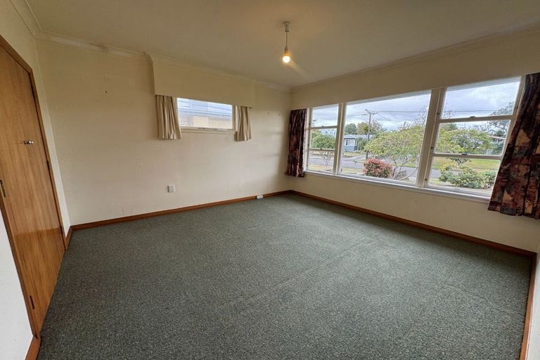 Photo of property in 12 Wincanton Place, Awapuni, Palmerston North, 4412