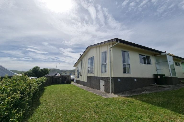 Photo of property in 19 Outram Grove, Kelson, Lower Hutt, 5010