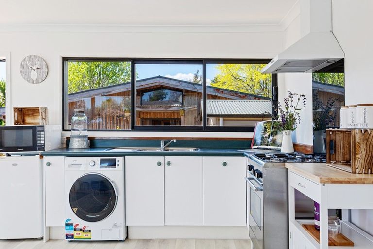 Photo of property in 66 Matuku Street, Two Mile Bay, Taupo, 3330