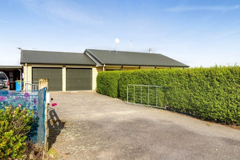 Photo of property in 902 Ararata Road, Ararata, Hawera, 4674