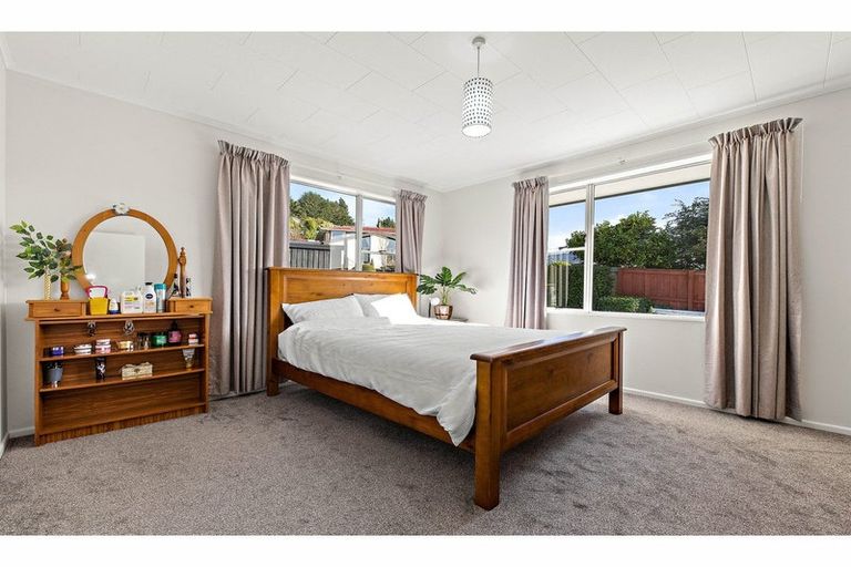 Photo of property in 61 Landsdowne Terrace, Cashmere, Christchurch, 8022
