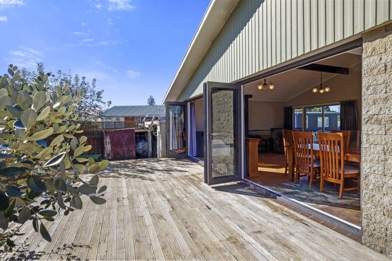 Photo of property in 11 Atkinson Street, Waitara, 4320