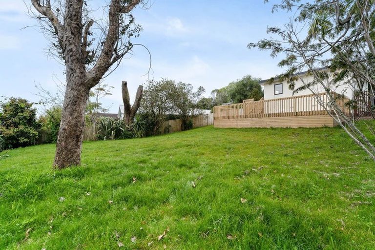 Photo of property in 2/612 Beach Road, Browns Bay, Auckland, 0630