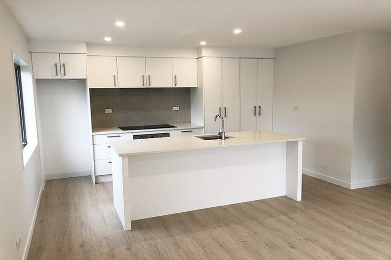 Photo of property in 40b Chippendale Crescent, Birkdale, Auckland, 0626