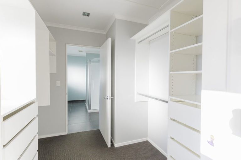 Photo of property in 11 Yarnbrook Grove, Churton Park, Wellington, 6037