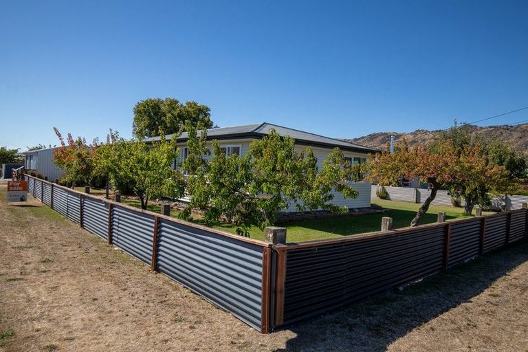 Photo of property in 32 Monaghan Street, Cromwell, 9310